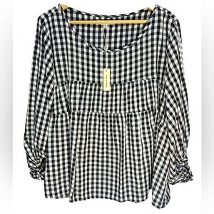 NWT Max Studio Black & White Gingham Top
